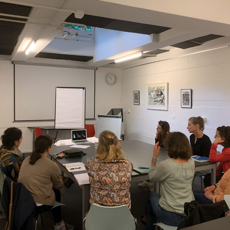 Cours de français sur mesure à Lyon, préparation DELF DALF TCF, français professionnel et personnalisé en ligne ou présentiel avec professeur FLE